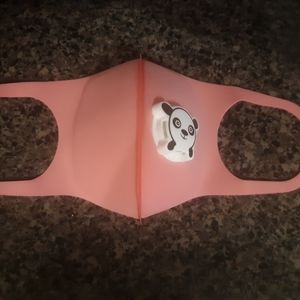 Kids mask with filter valve